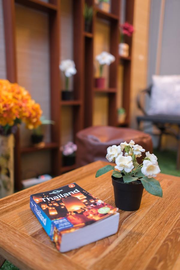 Augusta Hostel Μπανγκόκ Εξωτερικό φωτογραφία