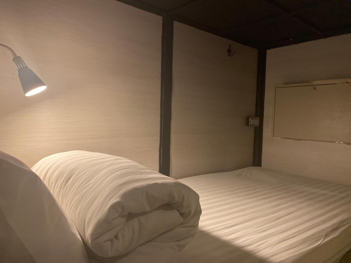 Augusta Hostel Μπανγκόκ Εξωτερικό φωτογραφία