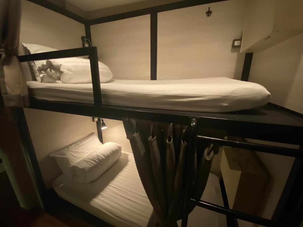 Augusta Hostel Μπανγκόκ Εξωτερικό φωτογραφία